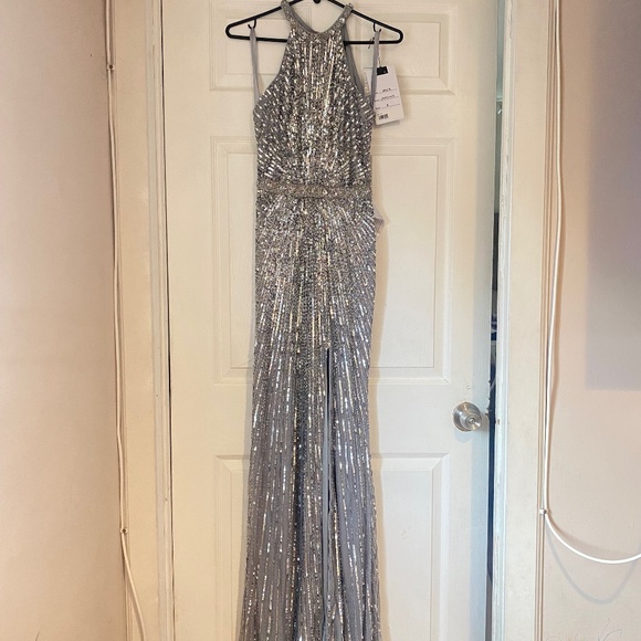 Mac Duggal Platinum Sequined Halter Neck A Line Gown style 4963 Size 4 - Picture 4 of 5